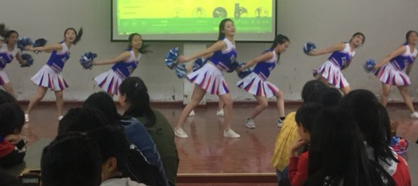 湖濱區(qū)中等職業(yè)教育學(xué)校 舉辦職業(yè)教育“宣傳周”活動