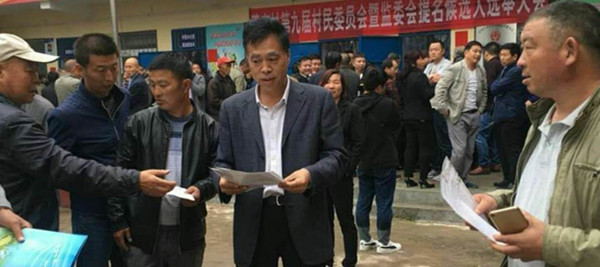 幫扶干部進村入戶 當好扶貧政策宣傳員 湖濱區(qū)中等職業(yè)教育學(xué)校 舉辦職業(yè)教育“宣傳周”活動